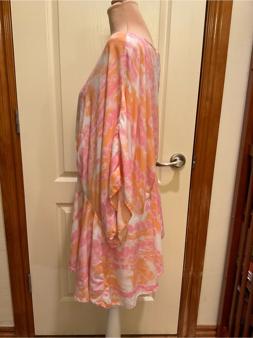 Cato Flowy V-Neck Tie-Dye Tunic in Pink & Orange 26/28W Sharkbite Hem - Picture 3 of 6